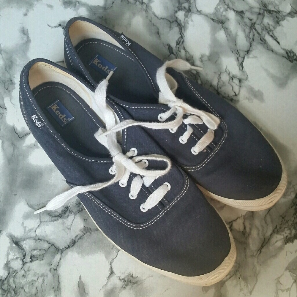 Women's Size 10 Blue Keds Sneakers